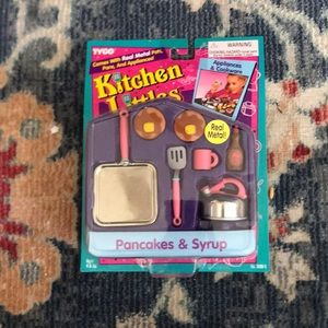 Vintage Kitchen Littles Pancakes and Syrup Set